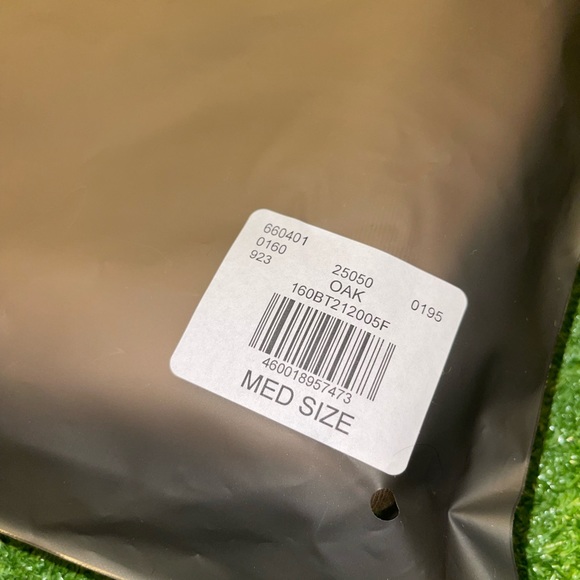 ESSENTIALS FEAR OF GOD OAK RELAXED SWEAT SHORTS🆕 - Picture 12 of 12